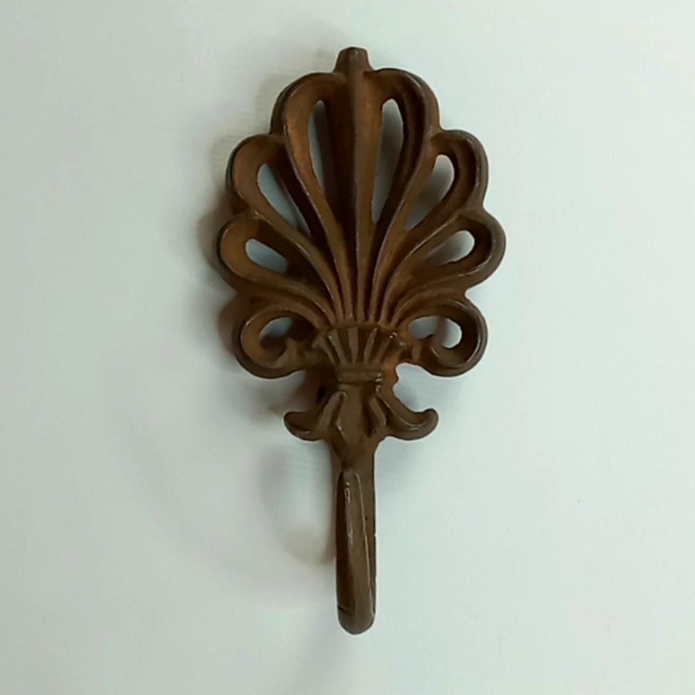 Cast Iron Clothes/Decorative Hook Vintage Look - Picture 2 of 7
